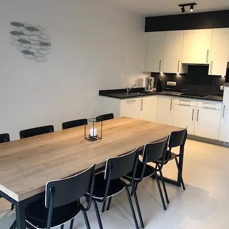 Allure, Met Zuidgericht Tuintje Apartment Ostend